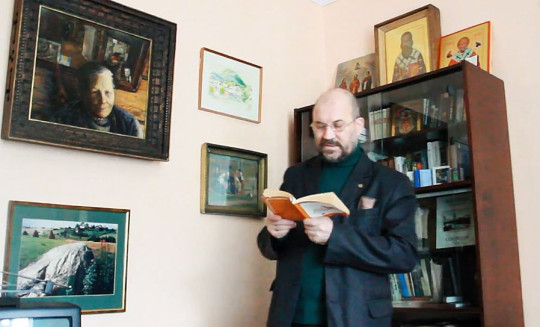 Писатель Александр Цыганов читает рассказ «Маникюр» в рамках акции «Слово Белова»